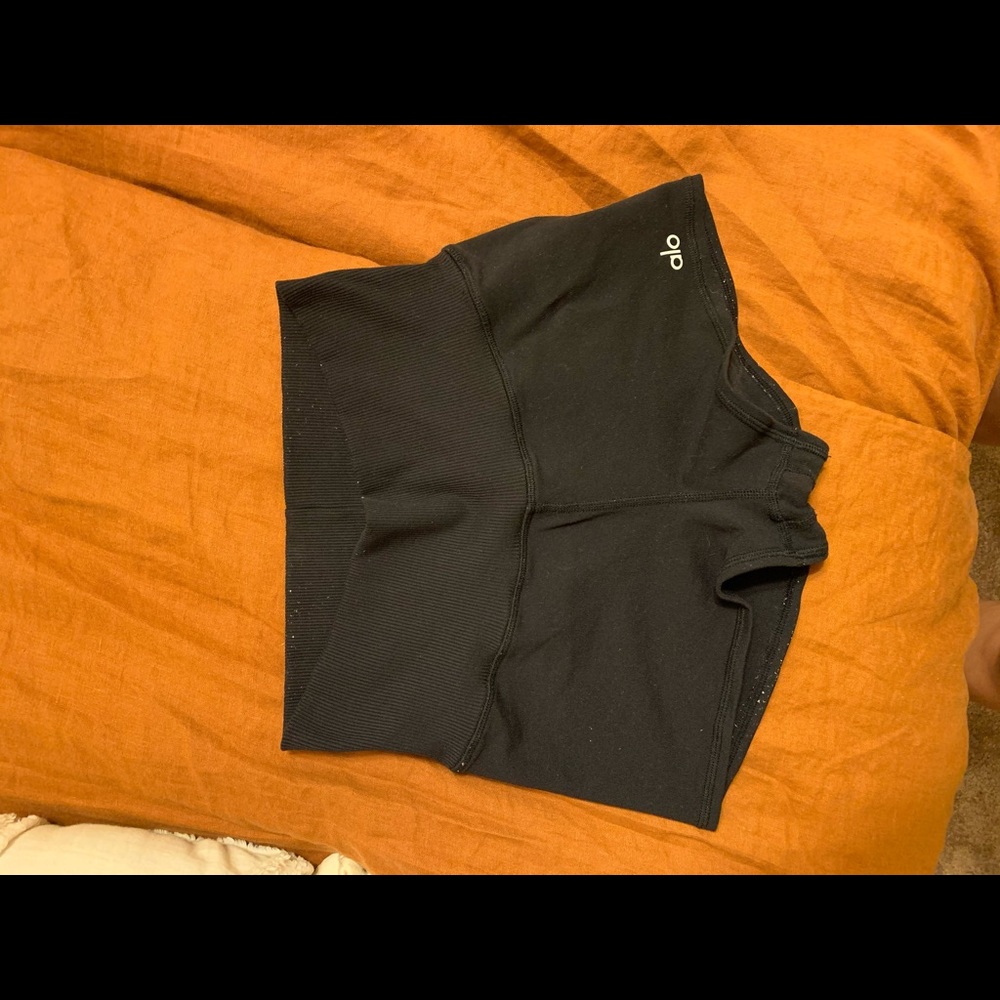 ALO yoga high rise shorts